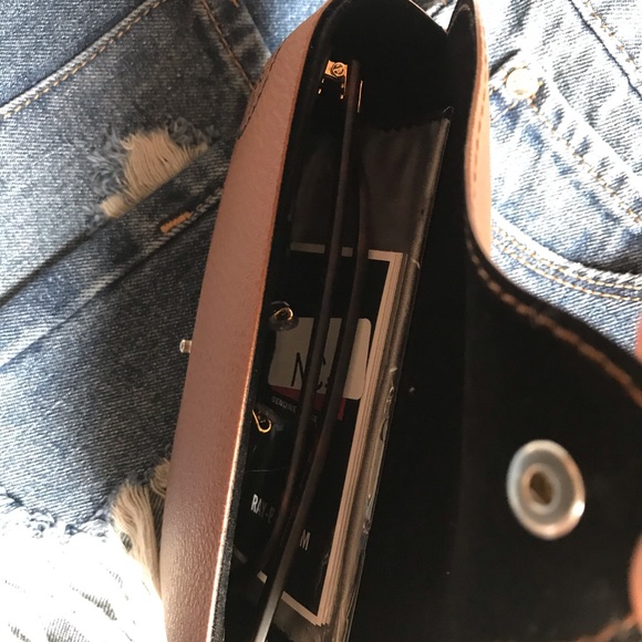 RAY-BAN Tortoise Shell Clubmaster Sunglasses - Picture 8 of 9